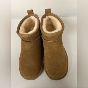 BearPaw Tan Suede Boots